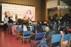 Students on Regional college of mangement sitting in Echotarium
