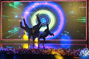 CYPHER (Dance Battle)