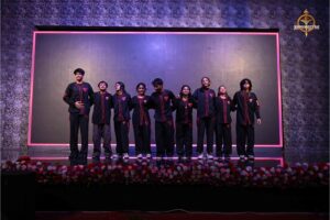 Students performing contemporary group dance at Brahmastra, India’s best college festival, top management college.