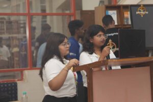 Students from top management college presenting at Brahmastra, India’s best college tech festival, Build With AI.