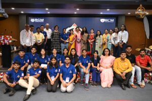 Participants, judges, women entrepreneurs, and faculty at Brahmastra 2025’s Navya Sopna college festival event.