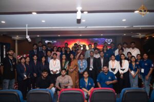 Group photo of students, faculty, judges, and women entrepreneurs at Navya Sopna, Brahmastra 2025 festival.