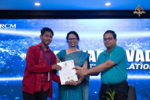 Faculty and judges distributing certificates during Samvad Vivaad at Brahmastra, India’s best college festival for management students.