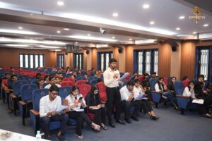 Student reporters ask questions during Samvad Vivaad at Brahmastra, India’s top college management festival event.
