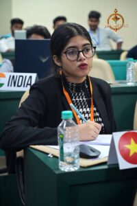 Students at top management college discussing strategy during Vishwa Tark Vitark, Brahmastra—India’s best college festival.