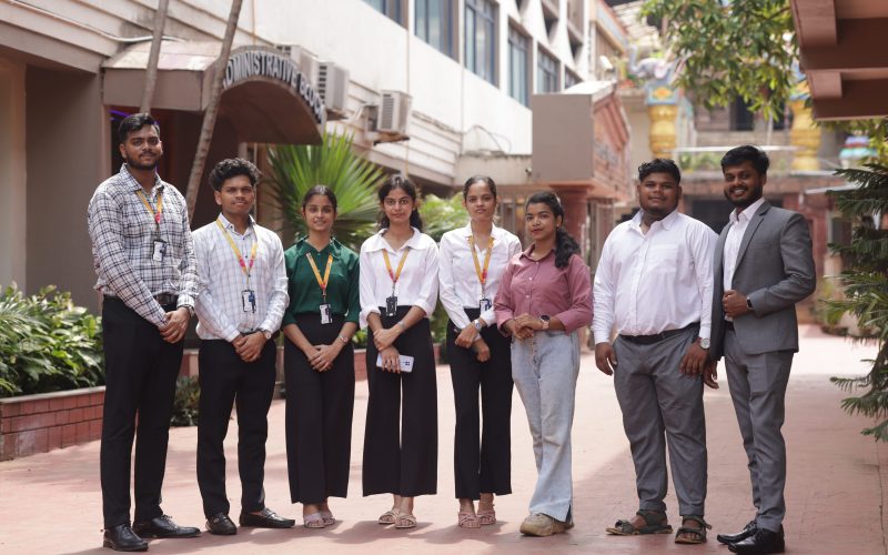 sip_bg_img Students of RCM